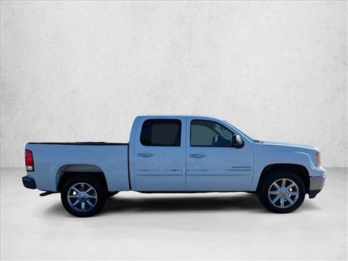 Used 2011 GMC Sierra 1500 SLE w/ Regional Value Package RWD image 4