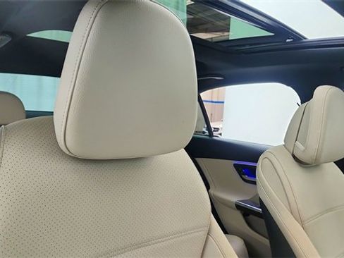 Used 2022 Mercedes-Benz C 300 Sedan image 23