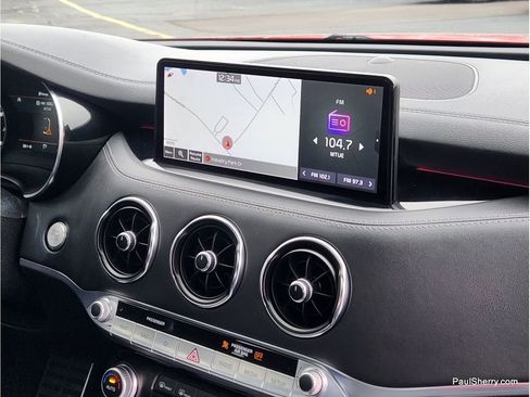 Used 2022 Kia Stinger GT2 image 31