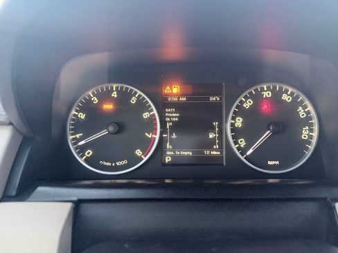Used 2013 Land Rover LR4 HSE AWD/4WD image 17