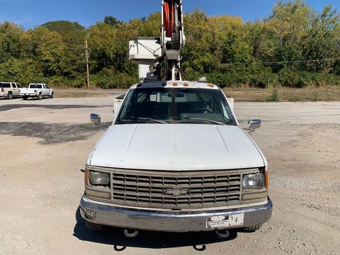 Used 1992 Chevrolet Silverado 3500 4x4 Regular Cab image 3