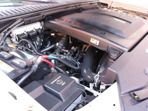 Used 2006 Lincoln Navigator Luxury RWD image 14