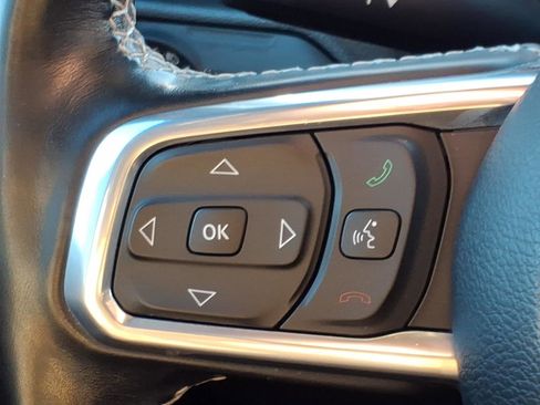 Used 2022 Jeep Wrangler Unlimited Sahara w/ Cold Weather Group image 19