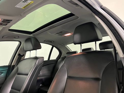 Used 2005 BMW 525i Sedan image 13