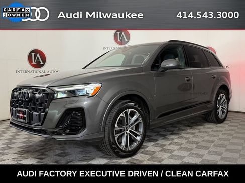 Used 2025 Audi Q7 2.0T Premium w/ Convenience Plus Package AWD/4WD image 2