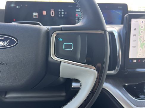 New 2025 Ford Expedition Platinum w/ Platinum Ultimate Package image 9