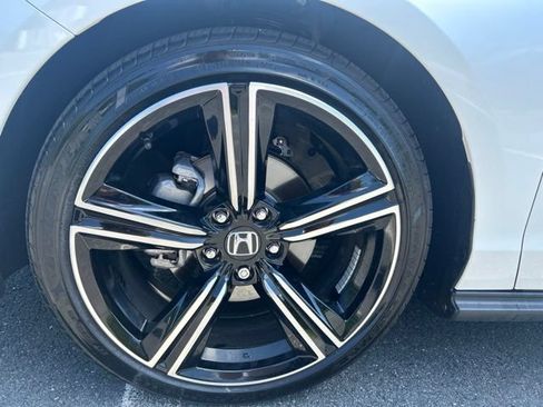 Used 2026 Honda Accord SE image 11
