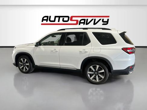 Used 2025 Honda Pilot Elite image 4