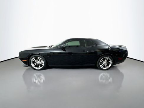 Used 2022 Dodge Challenger R/T RWD image 8
