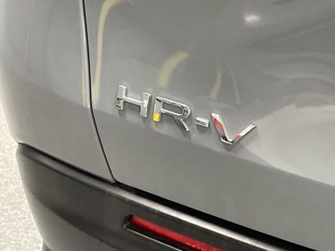 Used 2025 Honda HR-V Sport image 8