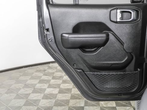 Used 2022 Jeep Wrangler Unlimited Sport image 44