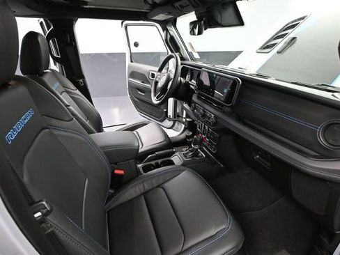 Used 2024 Jeep Wrangler Unlimited Rubicon 4xe AWD/4WD image 49