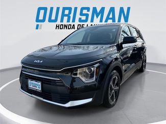 Used 2025 Kia Niro LX video 1