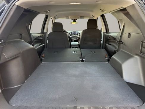 Used 2024 Chevrolet Equinox LT AWD/4WD image 23