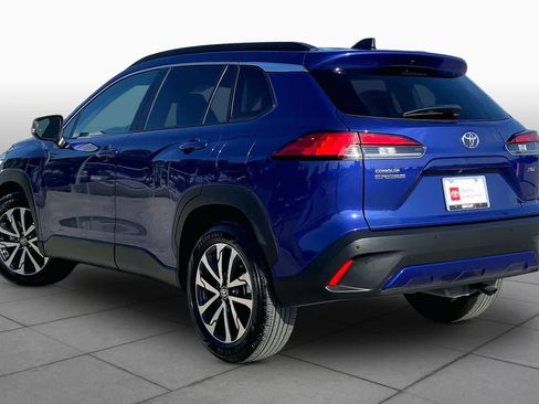 Used 2025 Toyota Corolla Cross XLE FWD image 12