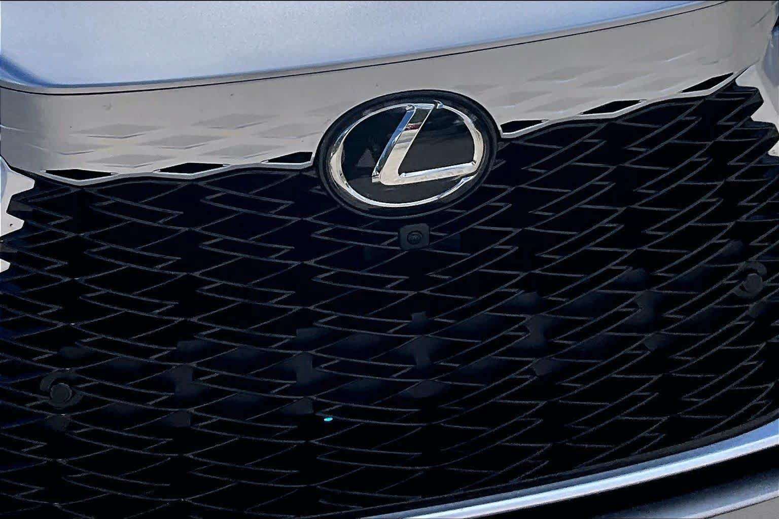 Used 2024 Lexus RX 350 F Sport w/ Convenience Package AWD/4WD image 30