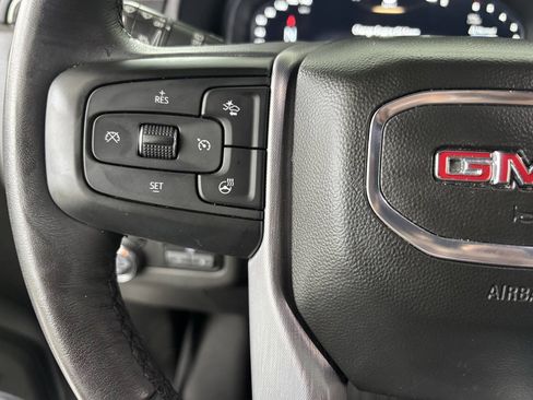 Used 2022 GMC Yukon XL SLT w/ SLT Luxury Package RWD image 19