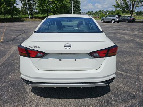 Used 2025 Nissan Altima 2.5 SV FWD image 5