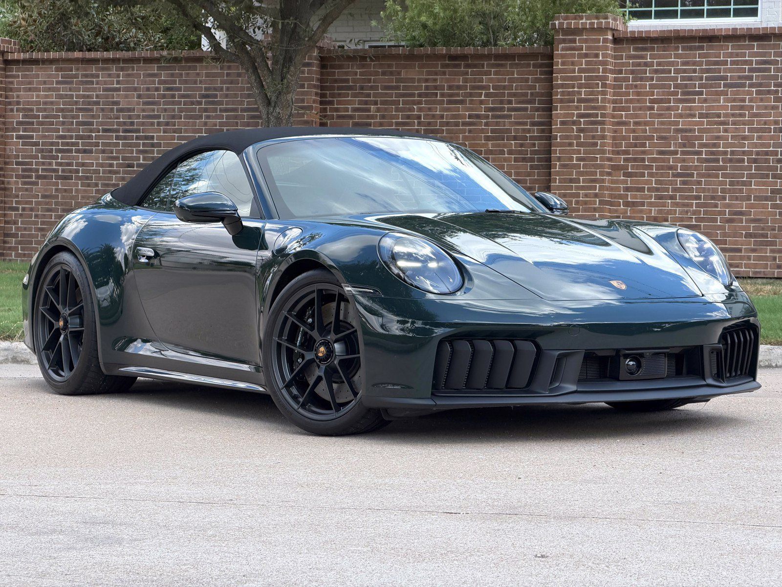 Used 2025 Porsche 911 Carrera GTS RWD image 1
