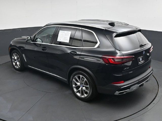 Used 2022 BMW X5 xDrive45e w/ Executive Package AWD/4WD image 33