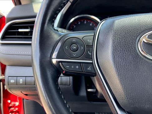 Used 2019 Toyota Camry XSE FWD image 23