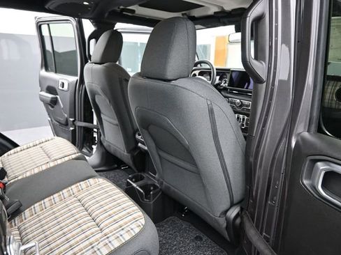 New 2026 Jeep Wrangler Unlimited Sport image 18