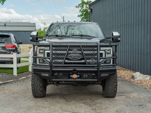 Used 2020 Ford F250 Platinum w/ Tremor Off-Road Package image 9