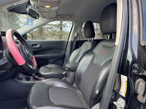 Used 2018 Jeep Compass Trailhawk w/ Popular Equipment Group image 5