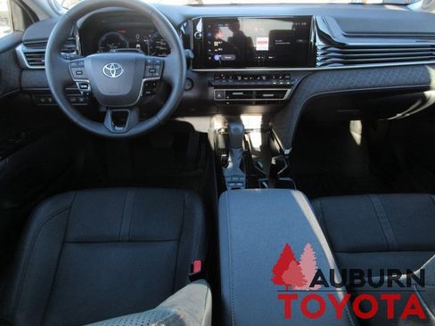 Certified 2025 Toyota Camry XLE image 8