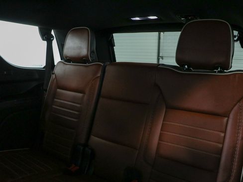 Used 2023 GMC Yukon Denali Ultimate AWD/4WD image 30