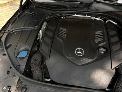 Used 2018 Mercedes-Benz Maybach S 560 4MATIC image 47