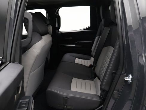 Certified 2025 Toyota Tacoma TRD Off-Road image 19