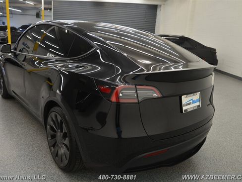 Used 2022 Tesla Model Y Performance AWD/4WD image 14
