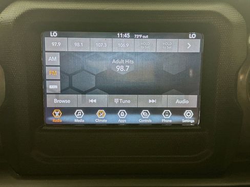 Used 2022 Jeep Wrangler Unlimited Sport image 17