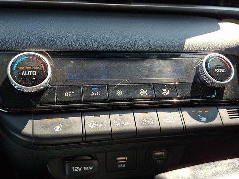 Used 2021 Hyundai Elantra SEL w/ Convenience Package FWD image 17