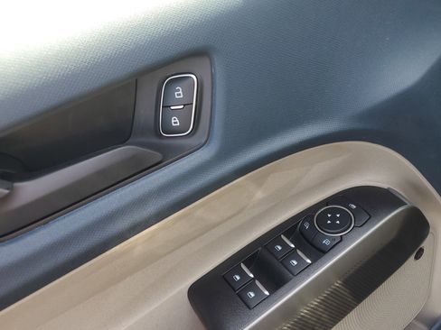 New 2025 Ford Maverick Lariat image 10