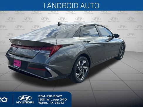 Used 2024 Hyundai Elantra SEL w/ Convenience Package image 8