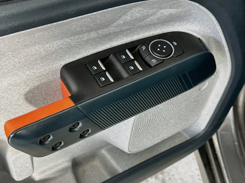 Used 2022 Ford Maverick XLT FWD image 24