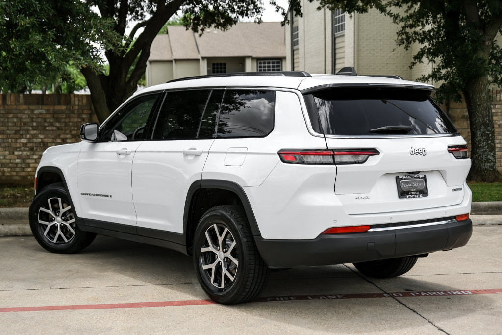 Used 2023 Jeep Grand Cherokee L Limited AWD/4WD image 20