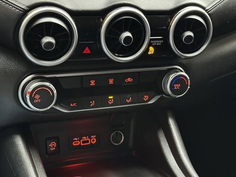 Used 2024 Nissan Sentra SV image 25