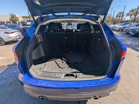 Used 2018 Jaguar F-PACE R-Sport image 24