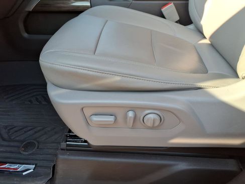 Used 2021 Chevrolet Silverado 1500 RST w/ Texas Edition Plus image 9