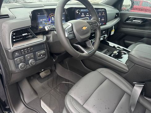 New 2026 Chevrolet Suburban LT w/ Comfort Package AWD/4WD image 18