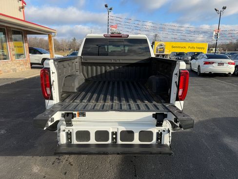 Used 2022 GMC Sierra 1500 AT4 w/ AT4 Preferred Package image 8