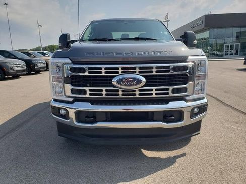 Used 2024 Ford F250 XLT image 2