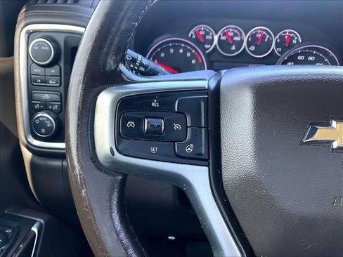 Used 2021 Chevrolet Silverado 1500 LT AWD/4WD image 18