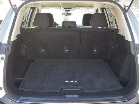 Certified 2022 Nissan Rogue SV image 19