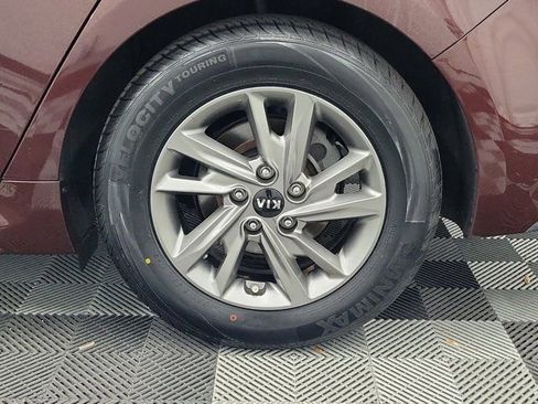 Used 2019 Kia Optima LX FWD image 13