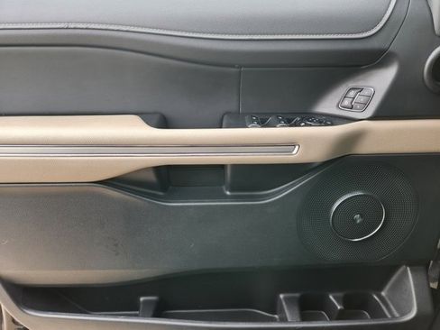 Used 2024 Ford Expedition Max Limited image 20