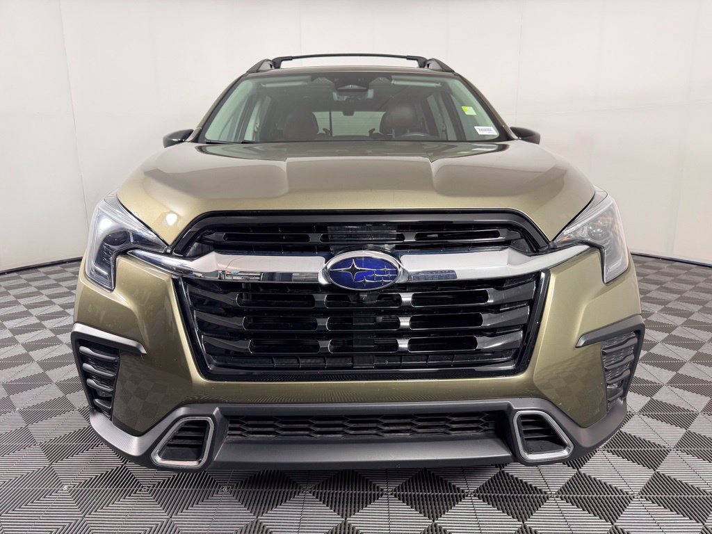Used 2025 Subaru Ascent Touring w/ Popular Package #1 AWD/4WD image 3